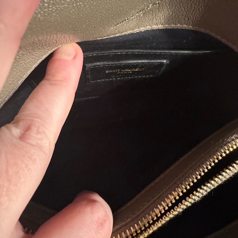 Yves Saint Laurent Quilted Shoulder Bag - Picture 4 of 16